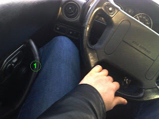 Legroom problems in stock MX-5 — problem areas numbered
